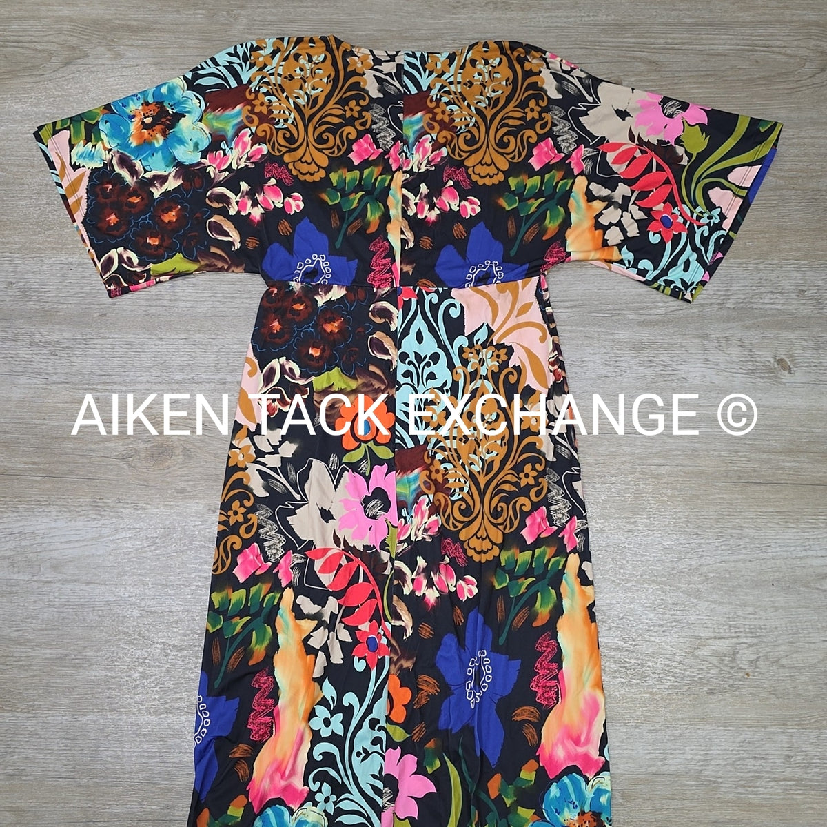 Venus Short Sleeve Dress, Size Medium
