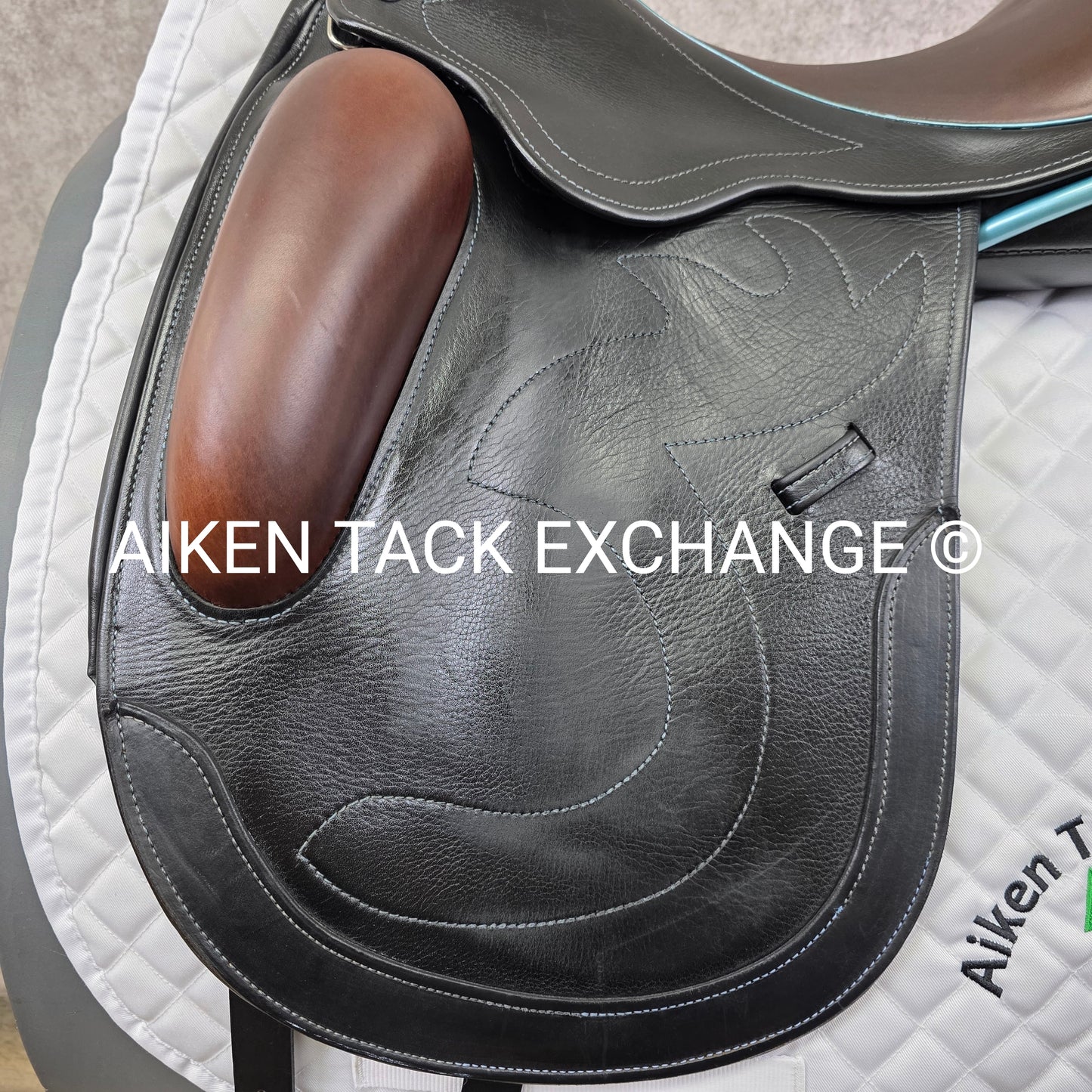 2019 Trilogy Allegiance Monoflap Dressage Saddle, 18" Seat, Medium Wide Tree, Wool Flocked Panels