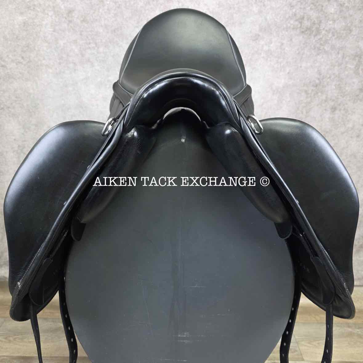 2022 Aviar Rook 2.0 Monoflap Dressage Saddle, 18" Seat, Adjustable Tree, Foam Panels