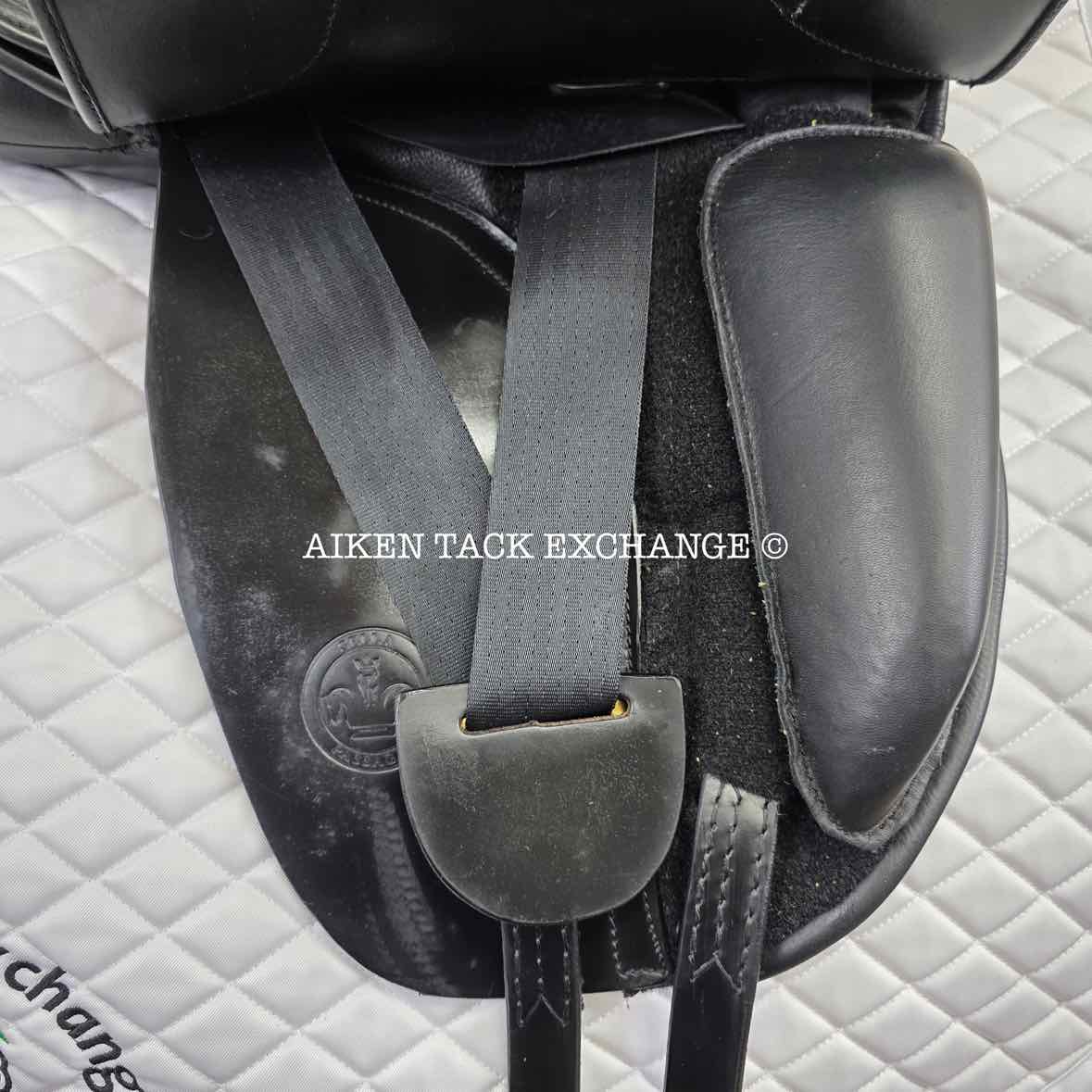 Sella Soleil Passagio Dressage Saddle, 17" Seat, XW Tree, Wool Flocked Panels