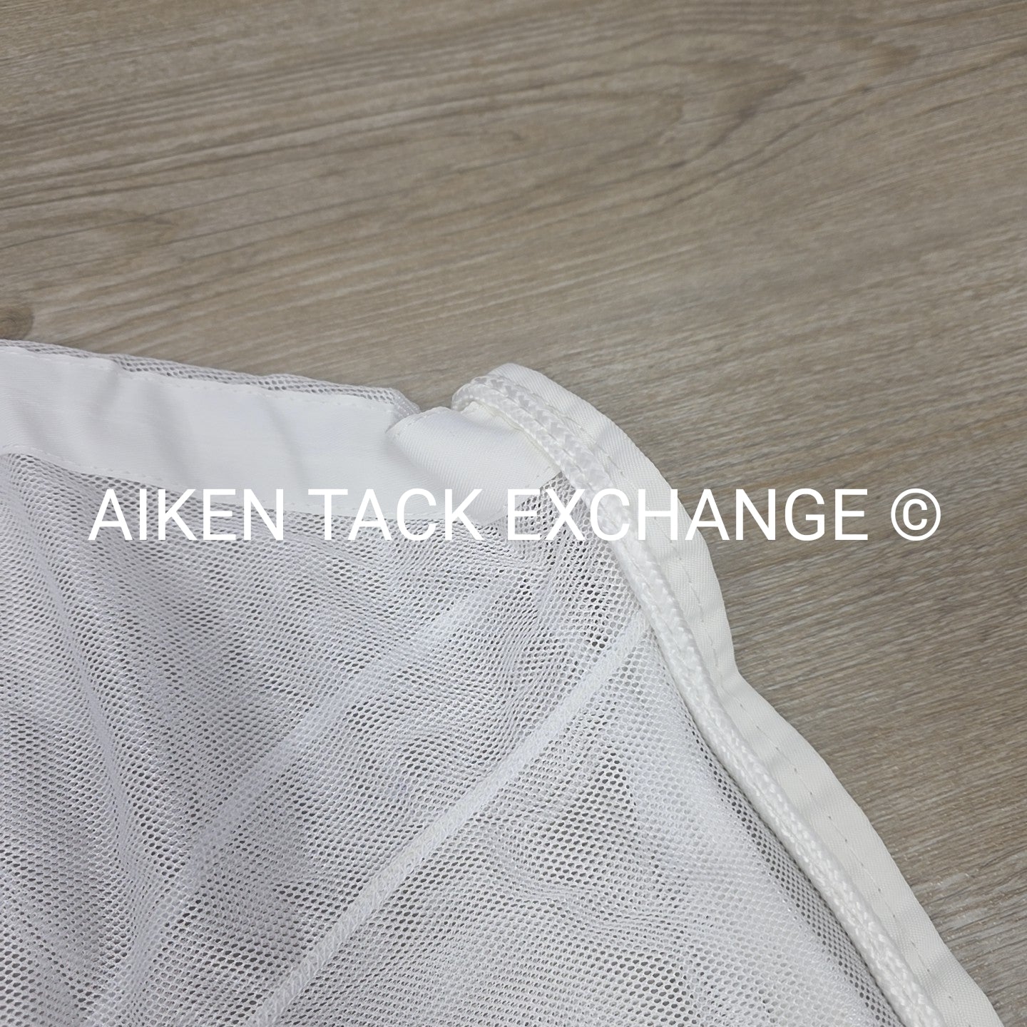 Fenwick Equestrian BodyGuard Mesh Cooler, White (has some marks) 60"