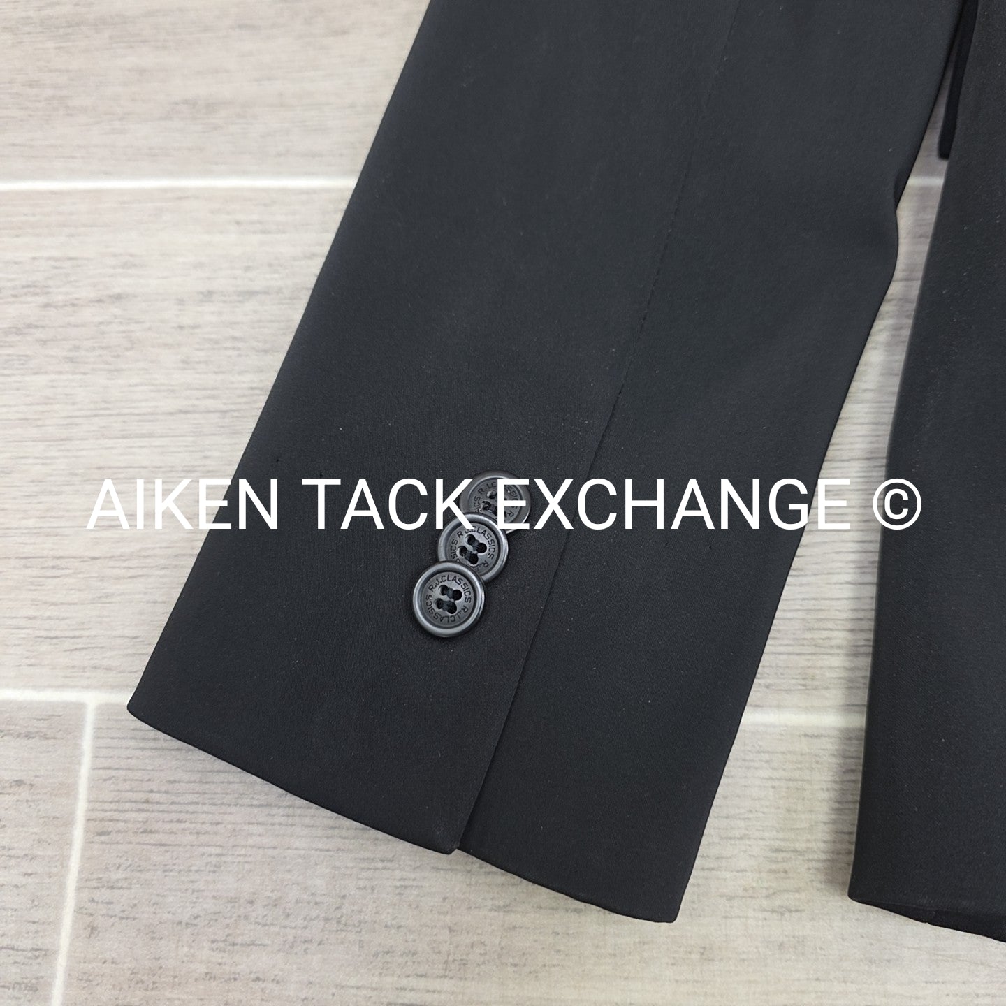 RJ Classics Xtreme Stretch Show Coat, Size 2 Long