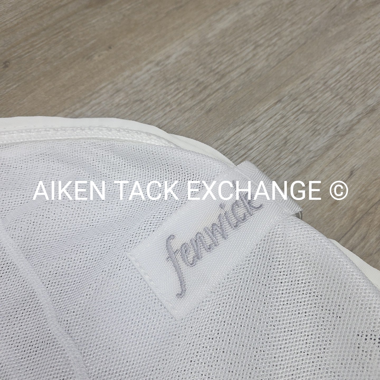 Fenwick Equestrian BodyGuard Mesh Cooler, White (has some marks) 60"