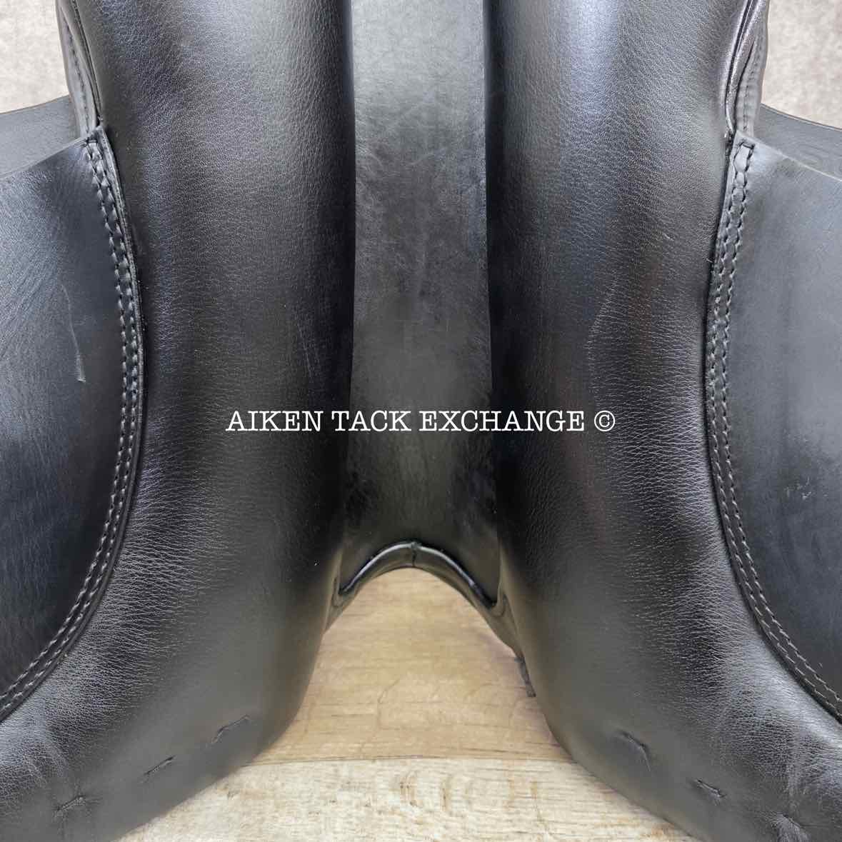 2013 Stubben Roxane Dressage Saddle, 17.5" Seat, Short Flap, 30cm Tree - Medium Wide, Wool Flocked Panels