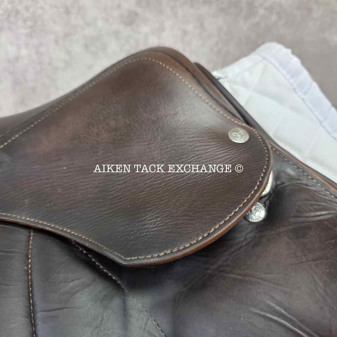 2014 Voltaire Lexington Monoflap Jump Saddle, 18.5" Seat, 3AA Flap, Medium Wide Tree, Foam FIN Panels