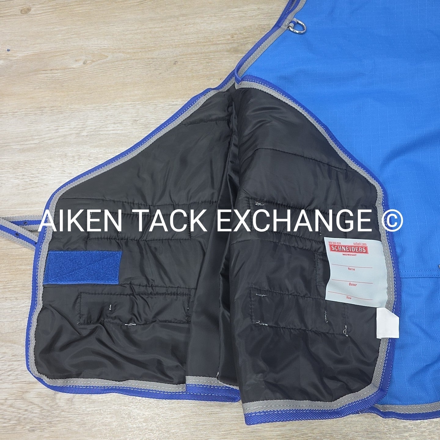 Schneiders Dura-Tech Viking Pony Medium Weight Turnout with Neck Cover, 64"