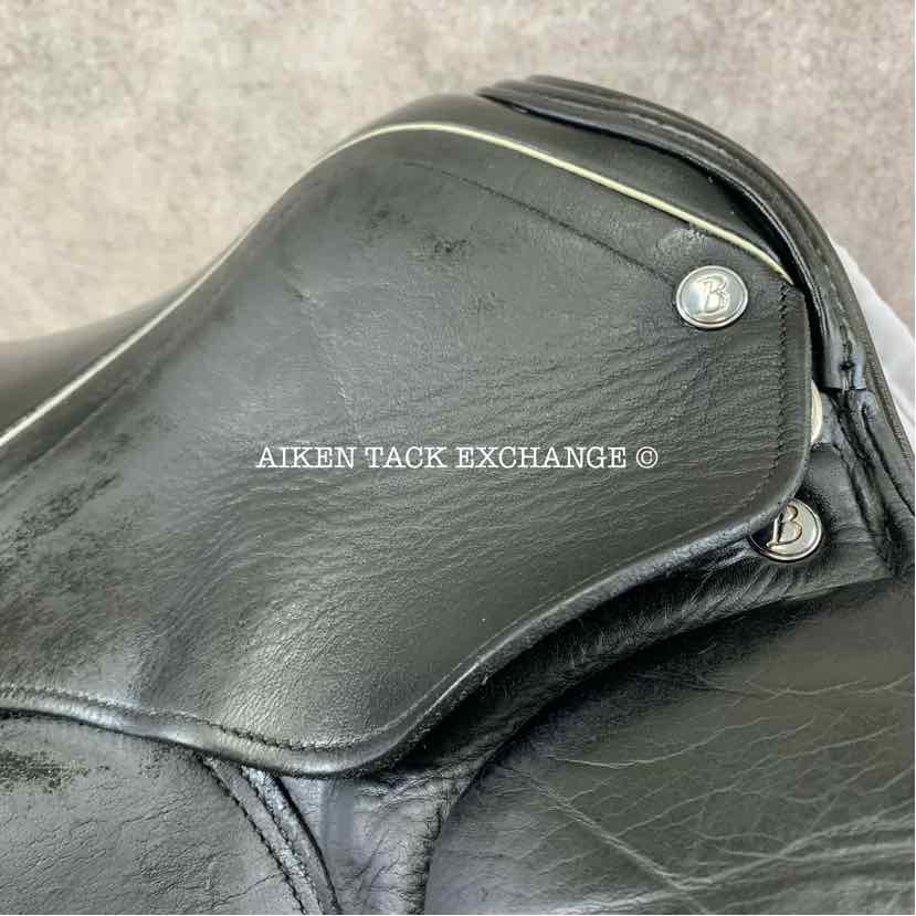 **SOLD** Borne DS Flexion Dressage Saddle, 17.5" Seat, Medium Tree, Wool Flocked Panels