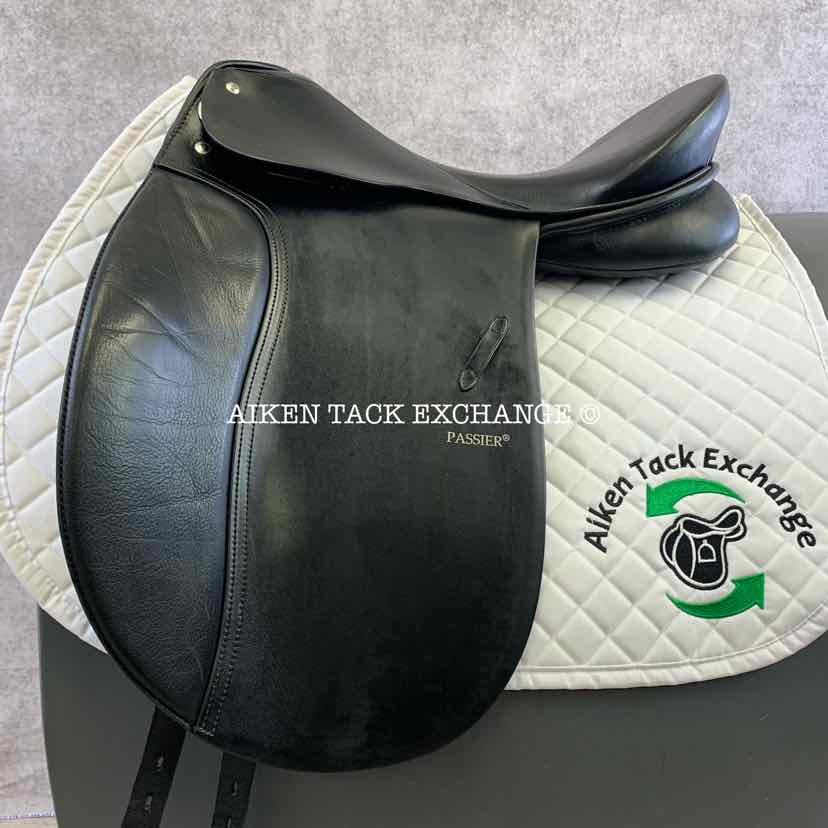 **SOLD** 2006 Passier Corona Dressage Saddle, 18" Seat, Long Flap, Medium Wide Tree, Wool Flocked Panels