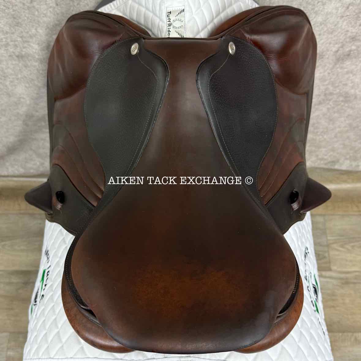 2018 CWD SE04 Monoflap Jump Saddle, 17" Seat, 2A Flap, Medium Tree, Foam Panels