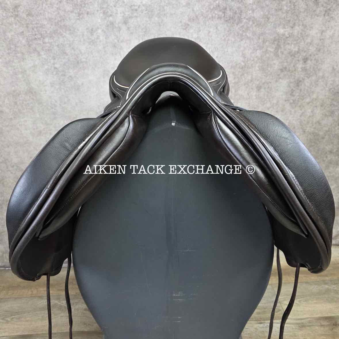**SOLD** 2018 Custom Saddlery Fleur De Lys Monoflap Jump Saddle, 17.5" Seat, Adjustable Tree, Wool Flocked Panels