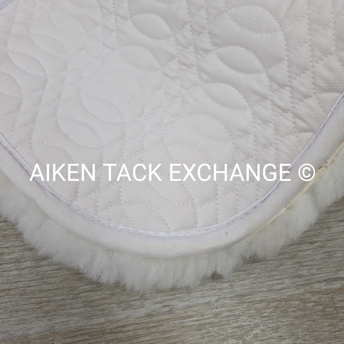 Ovation Europa Sheepskin Whither Relief Lift Back Half Pad, Size Medium (Does No