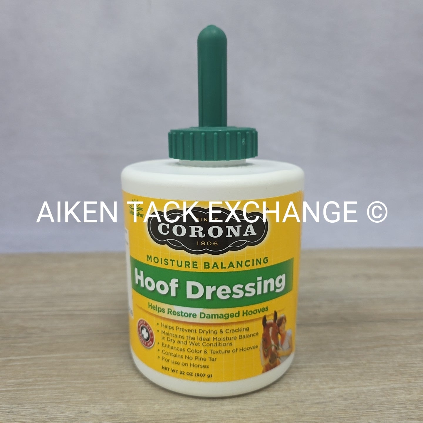 Corona Moisture Balancing Hoof Dressing, 32oz