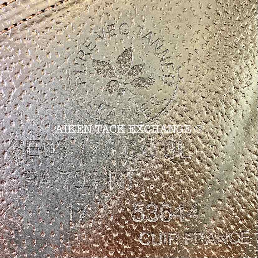 2017 CWD SE03 Close Contact Jump Saddle, 17.5" Seat, 3L Flap, Medium Wide Tree, Foam Panels