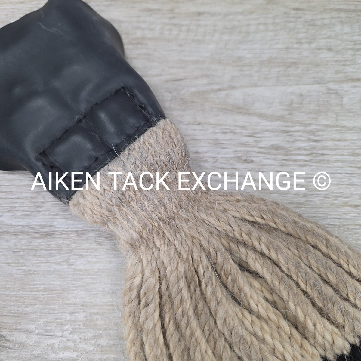 Montana Cincha Endurance Mohair Girth, 22"