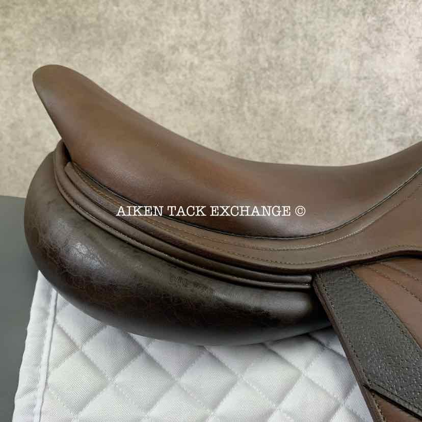 **SOLD** 2010 CWD SE02 Close Contact Jump Saddle, 18.5" Seat, 4C Flap, Medium Tree, Foam Panels, Buffalo Leather