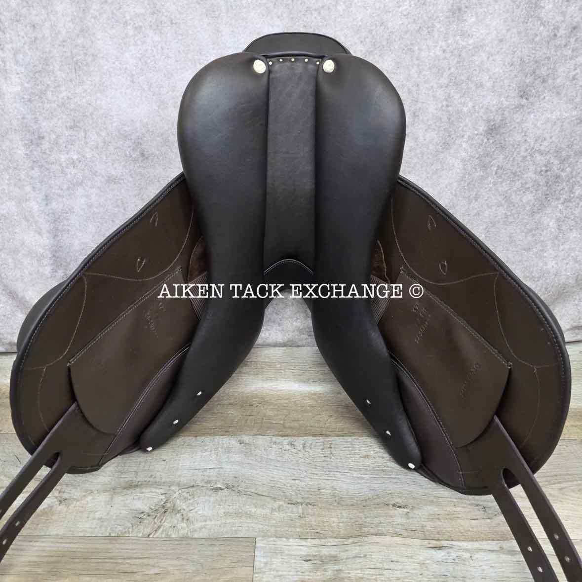 HDR - Henri de Rivel Phoenix IGP Monoflap Jump Saddle, 17" Seat, Adjustable Tree - Changeable Gullet, Foam Panels