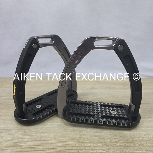 Amerigo Safety Stirrups, 4.75"