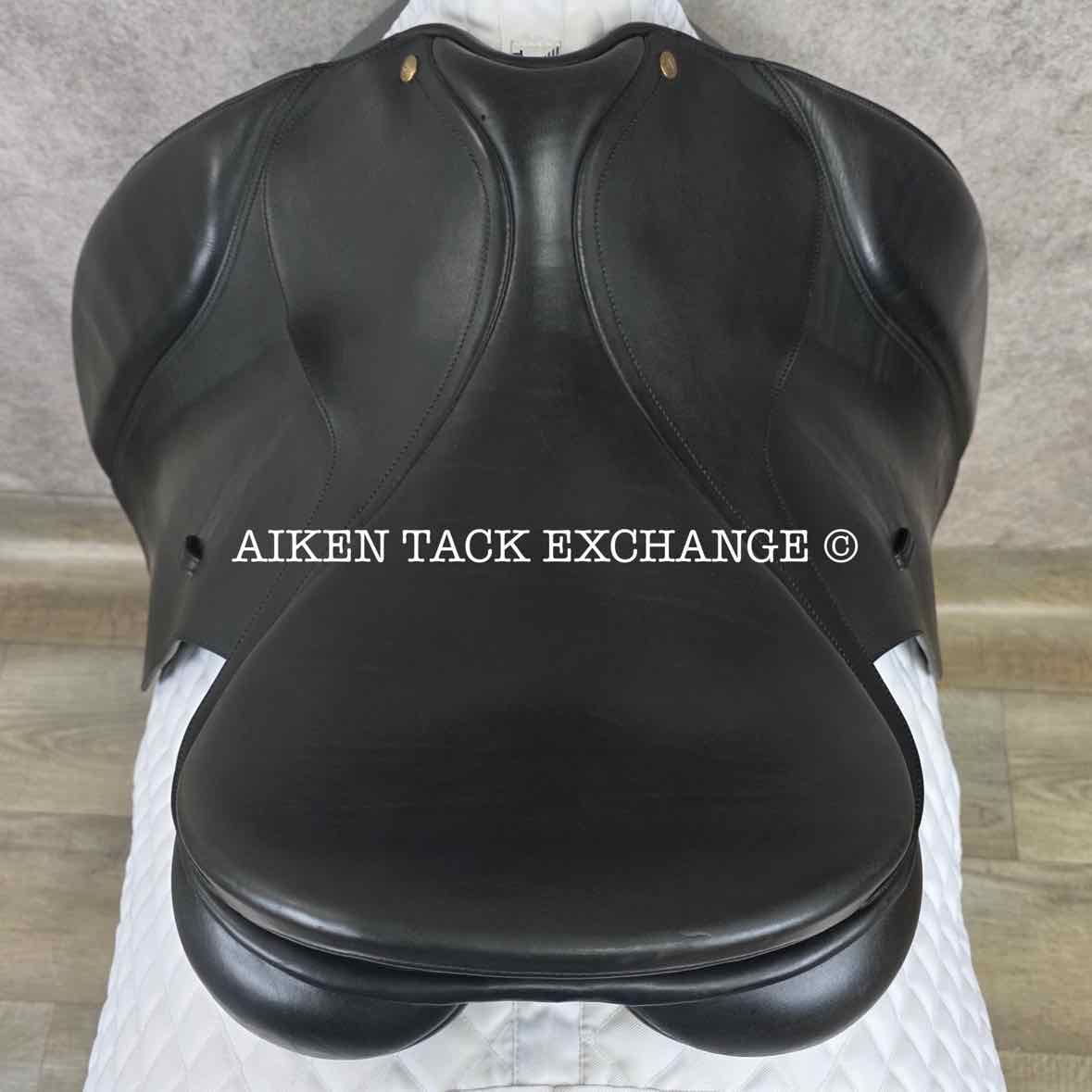 2004 Bates Caprilli Dressage Saddle, 18" Seat, Adjustable Tree - Changeable Gullet, Wool Flocked Panels