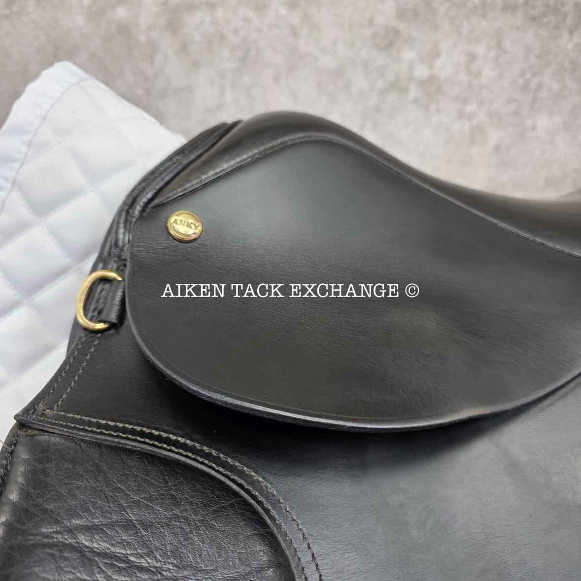 Anky Dressage Saddle, 17" Seat, Medium Wide Tree, Wool Flocked Panels
