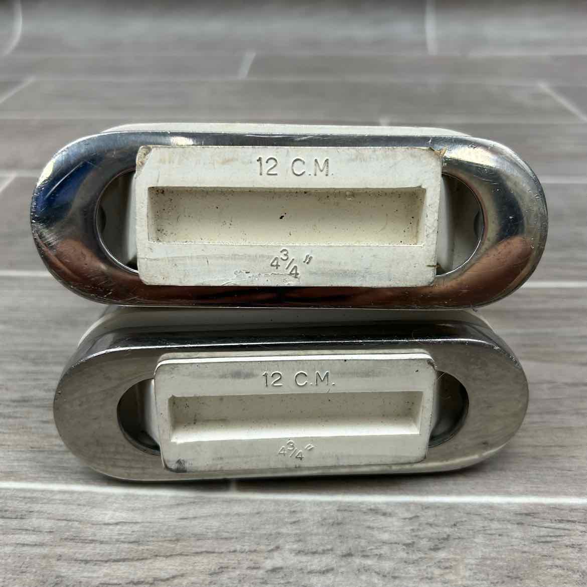 Fillis Stirrup Irons with Sure Grip Stirrup Pads, 4.75"