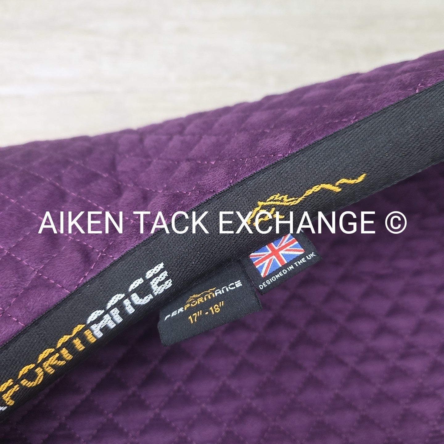 Shires Arma All Purpose Close Contact Saddle Pad, 17"-18"