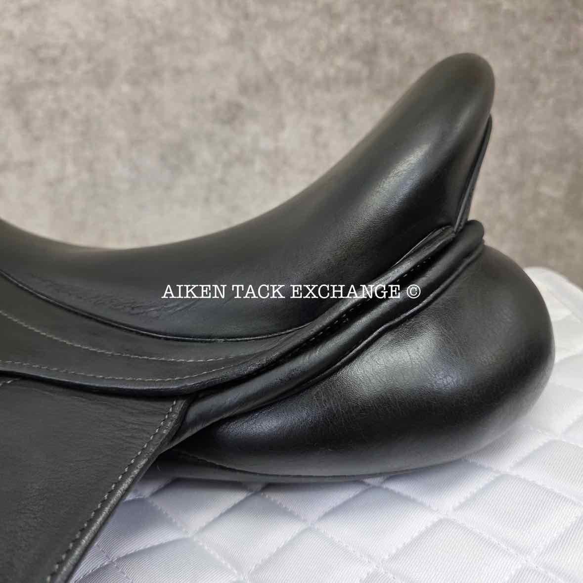 **SOLD** 2014 PDS Carl Hester Grande Alto Dressage Saddle, 17.5" Seat, Adjustable Tree - Changeable Gullet, Wool Flocked Panels