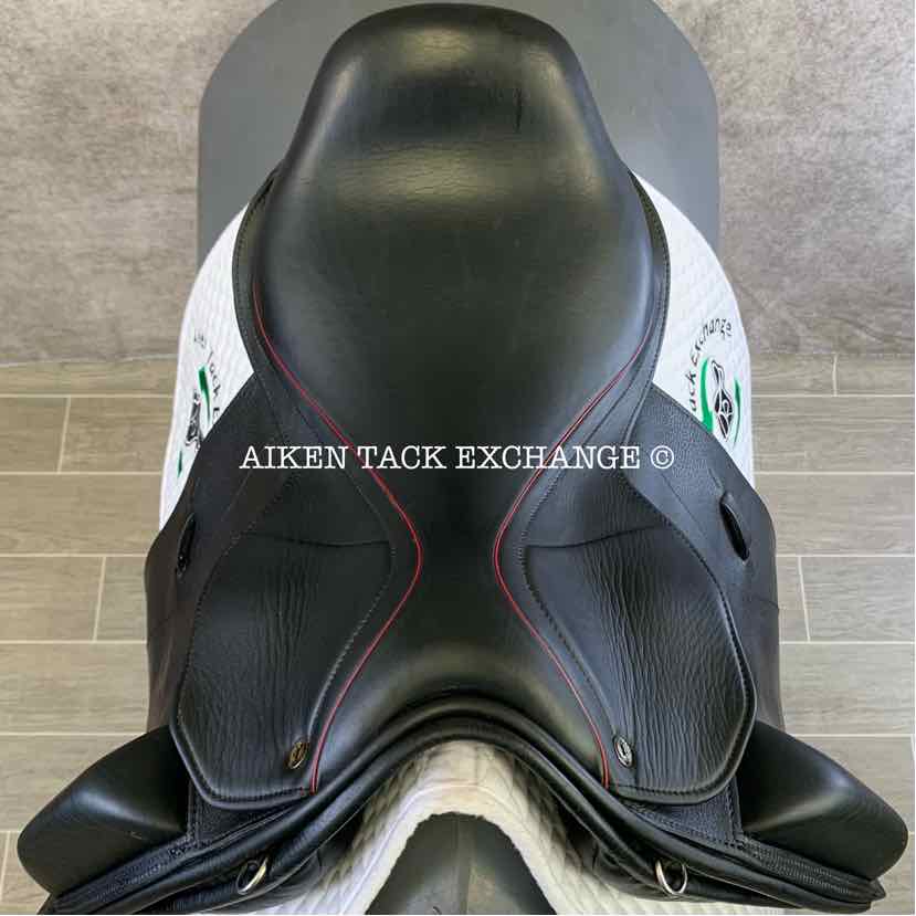 2016 Black Country Dante Dressage Saddle, 18" Seat, Medium Wide Tree, Wool Flocked Panels