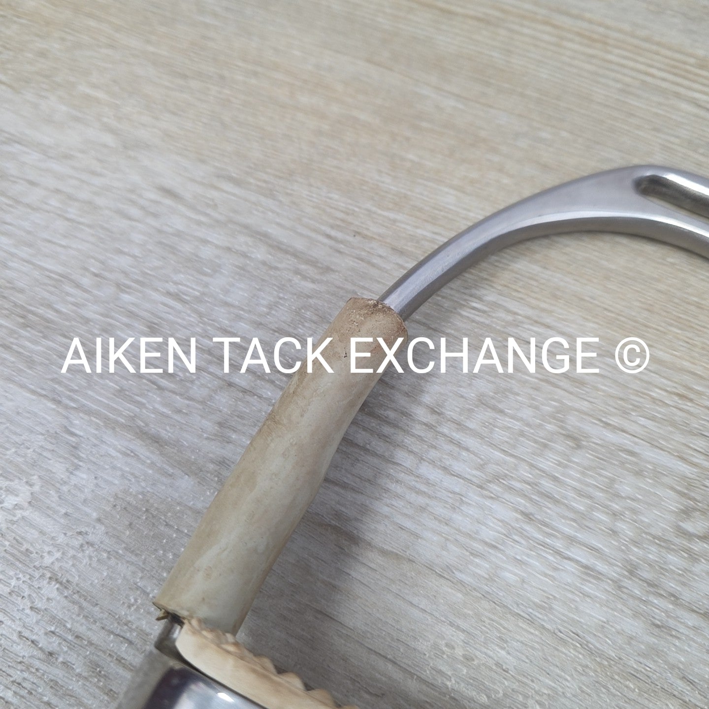 Coronet Flex Stirrup Irons, 4.5"