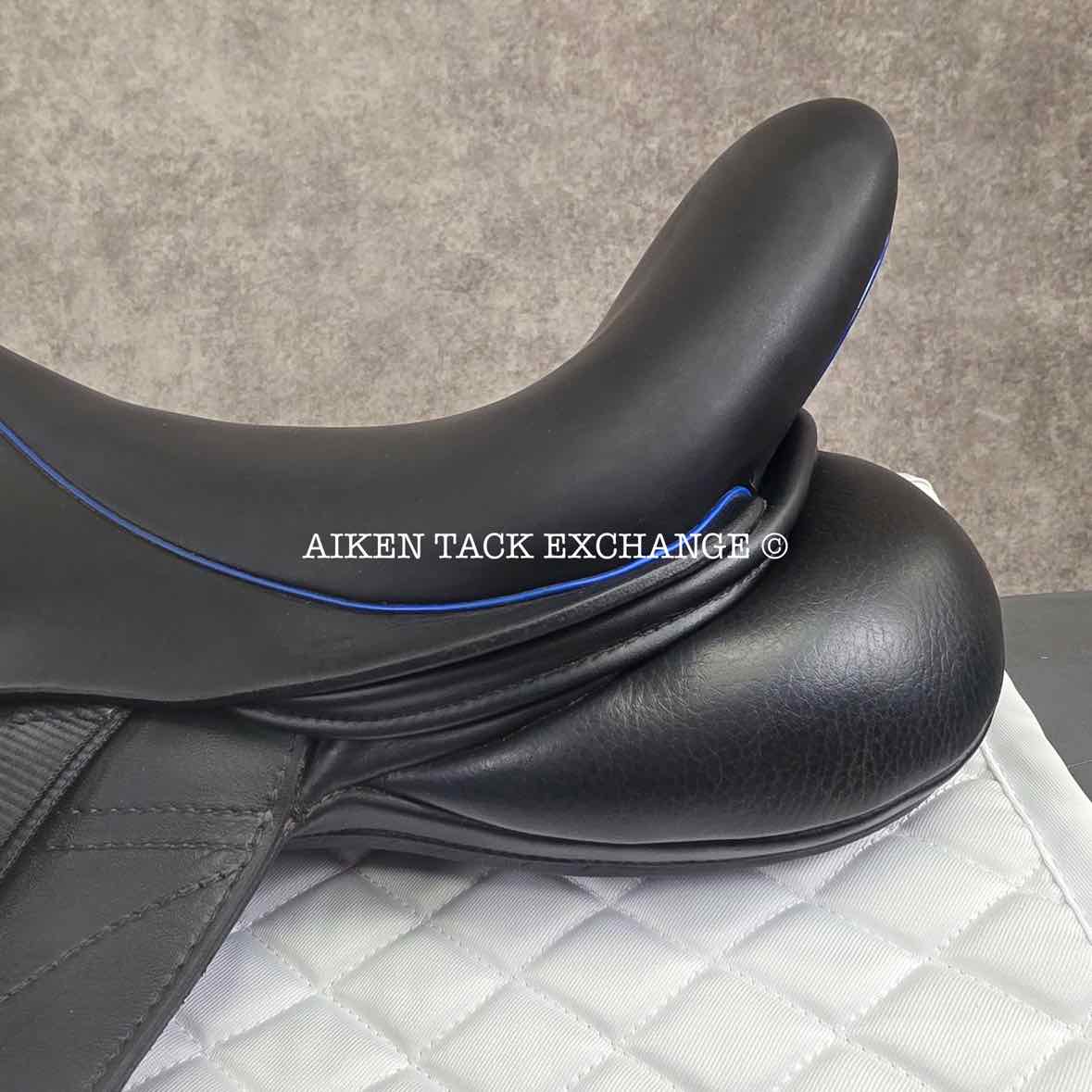 2019 Custom Saddlery Wolfgang Omni 2 Monoflap Dressage Saddle, 17.5" Seat, Adjustable Tree, Wool Flocked Hybrid Panels