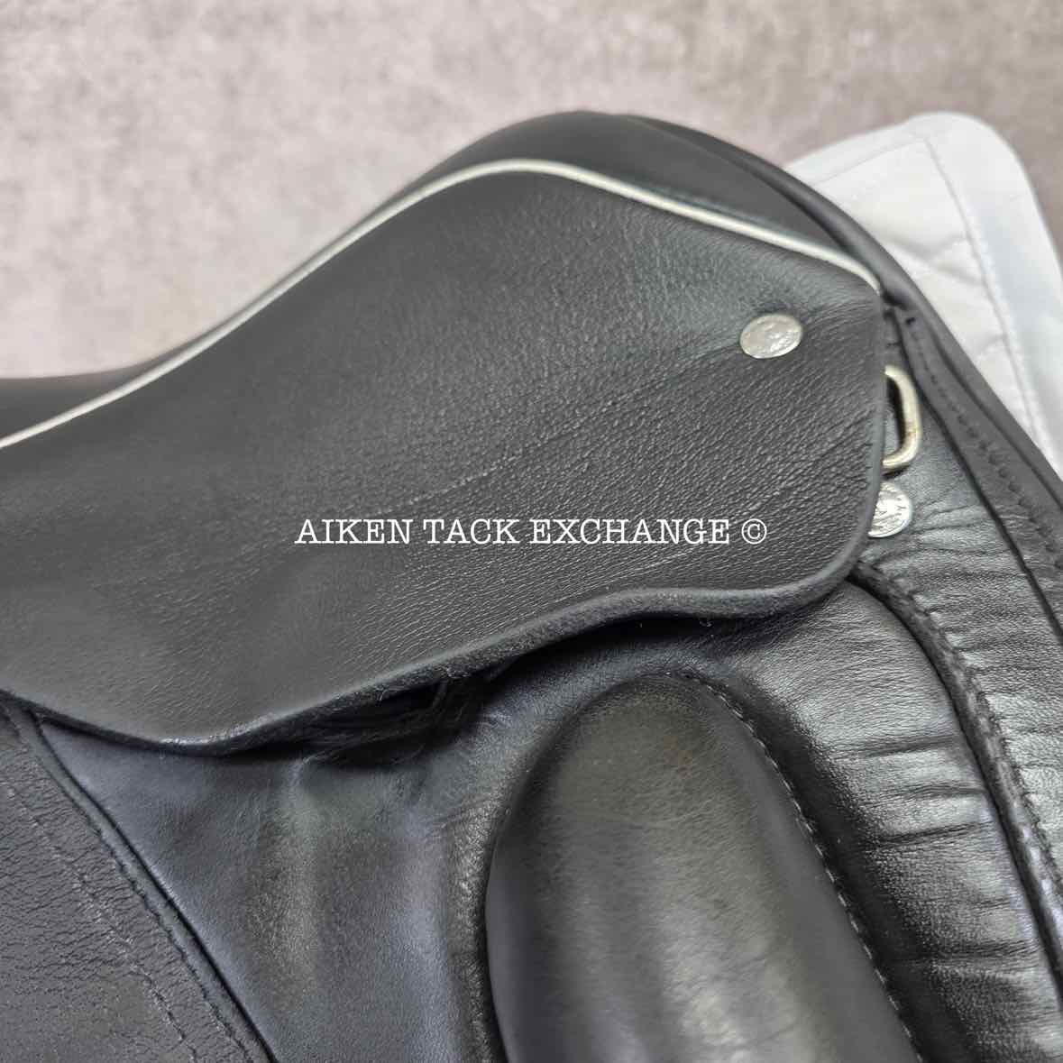 **On Trial** 2017 Custom Saddlery Wolfgang Gemini R Monoflap Dressage Saddle, 17.5" Seat, Adjustable Tree, Wool Flocked Panels