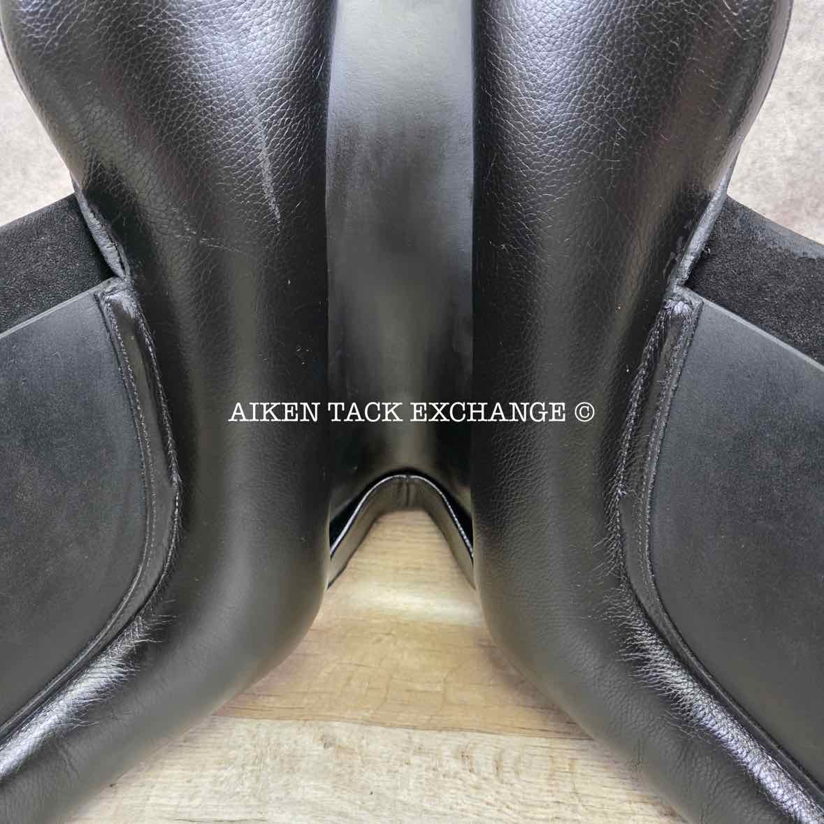 Cardanel Olympik MK2 Dressage Saddle, 17" Seat - Short Flap, Medium Narrow Tree, Wool Flocked Panels