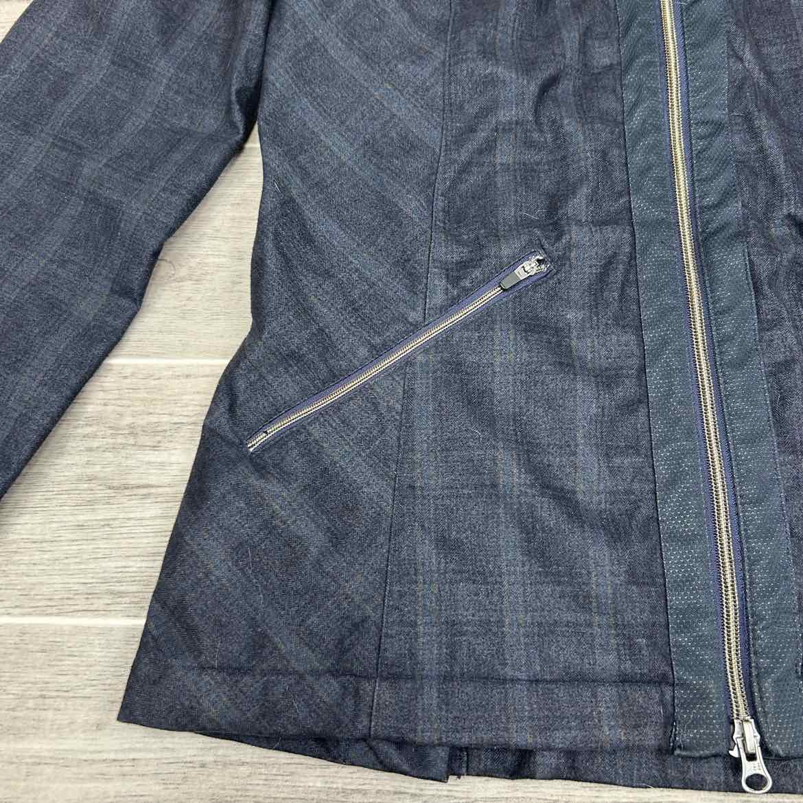 FITS Light Weight Jacket, Size Small