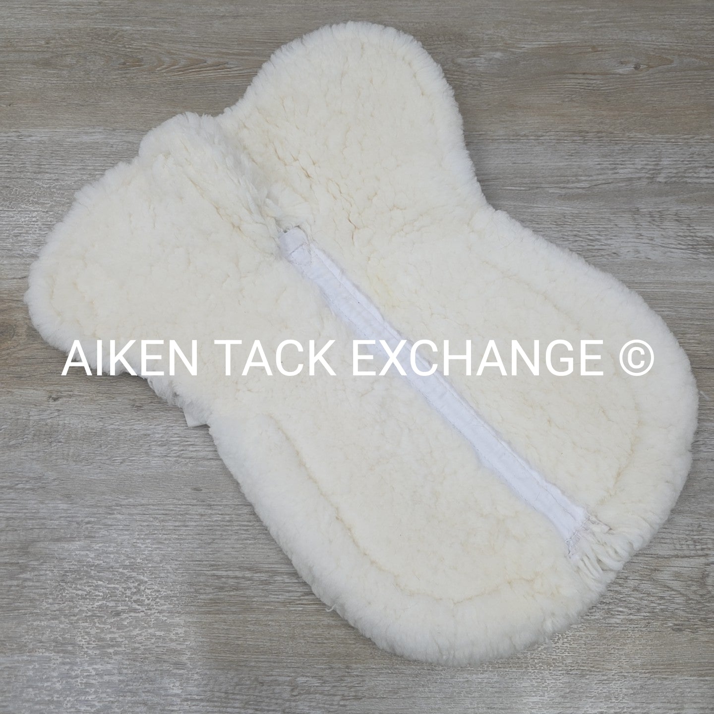 Majyk Equipe Ergonomics Correction Sheepskin Half Pad with Impact Shims, Size Me
