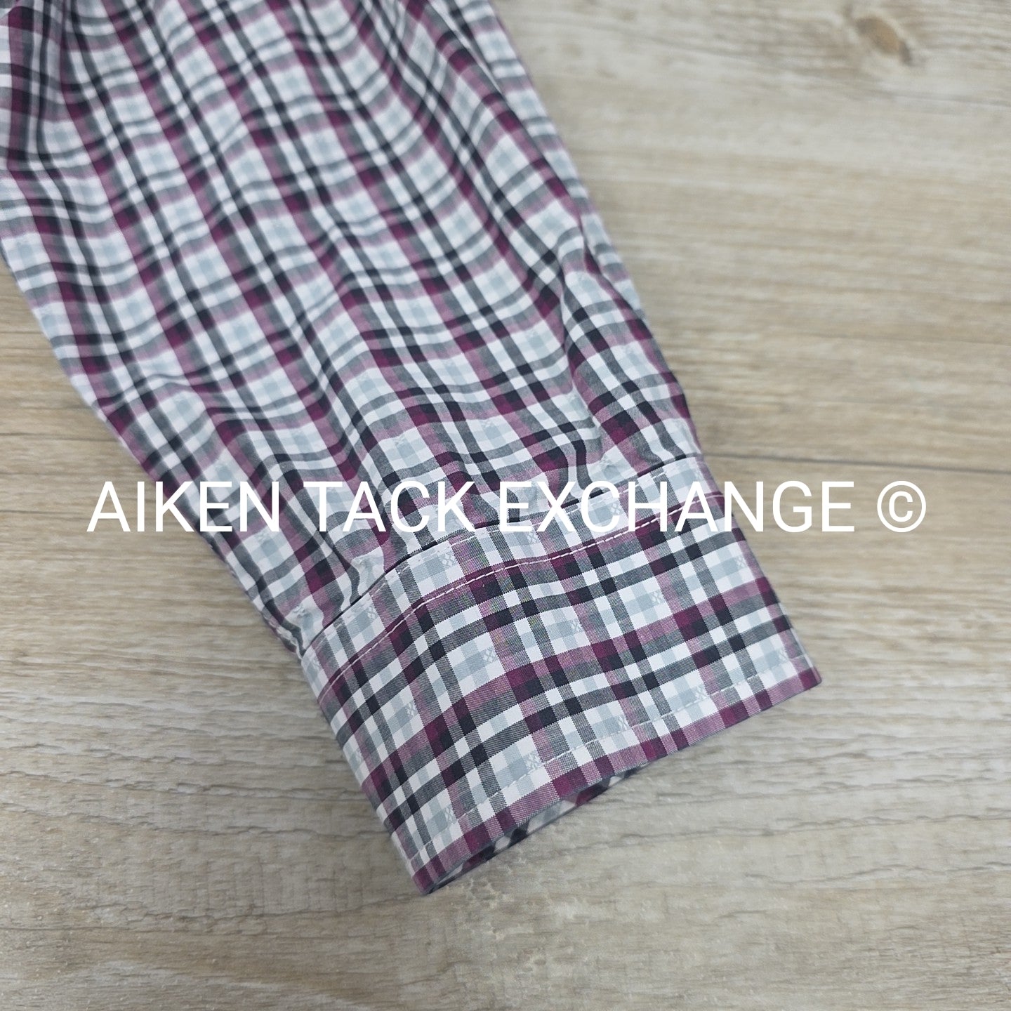 Cinch Long Sleeve Button Down Top, Size Large