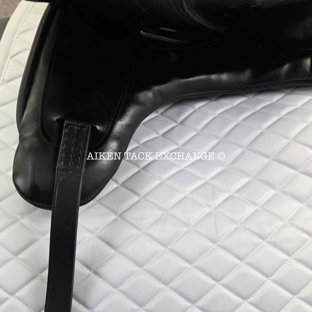 2025 Custom Saddlery Wolfgang Constanze 2 Monoflap Dressage Saddle, 17.5" Seat, Adjustable Tree, Wool Flocked Panels