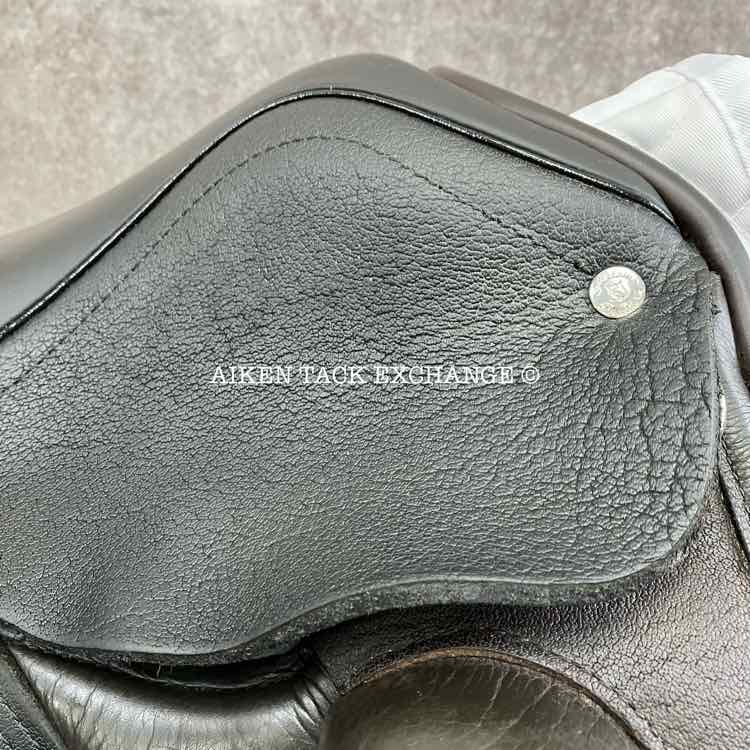 **SOLD** 2017 Custom Saddlery Advantage R Monoflap Dressage Saddle, 18" Seat, Short Flap, Adjustable Tree, Wool Flocked Panels