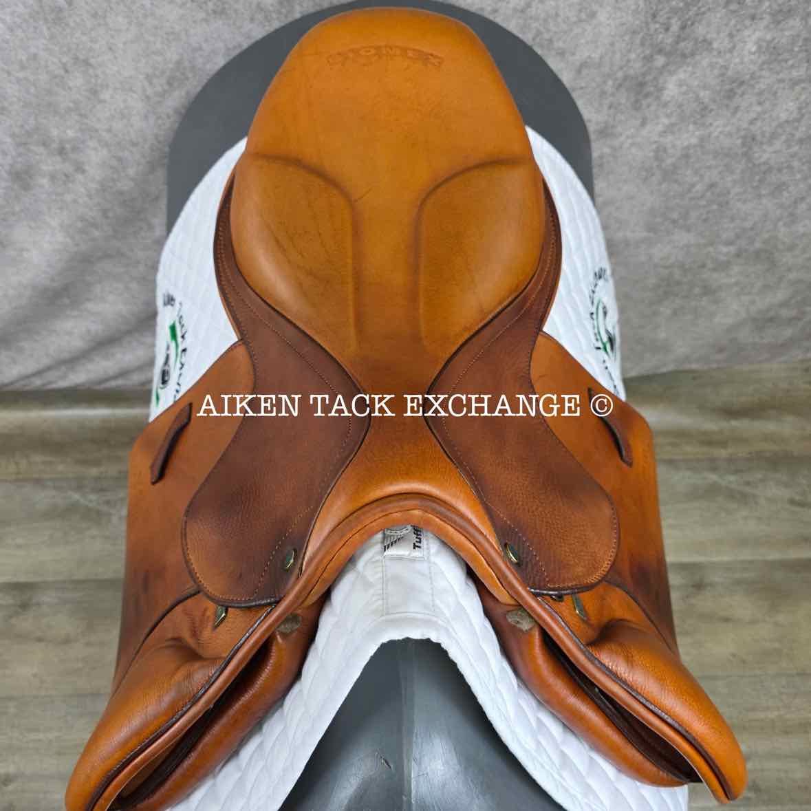 2013 Stubben Portos Deluxe Close Contact Jump Saddle, 17.5" Seat with Biomex, 28cm Tree - Medium, Foam Panels