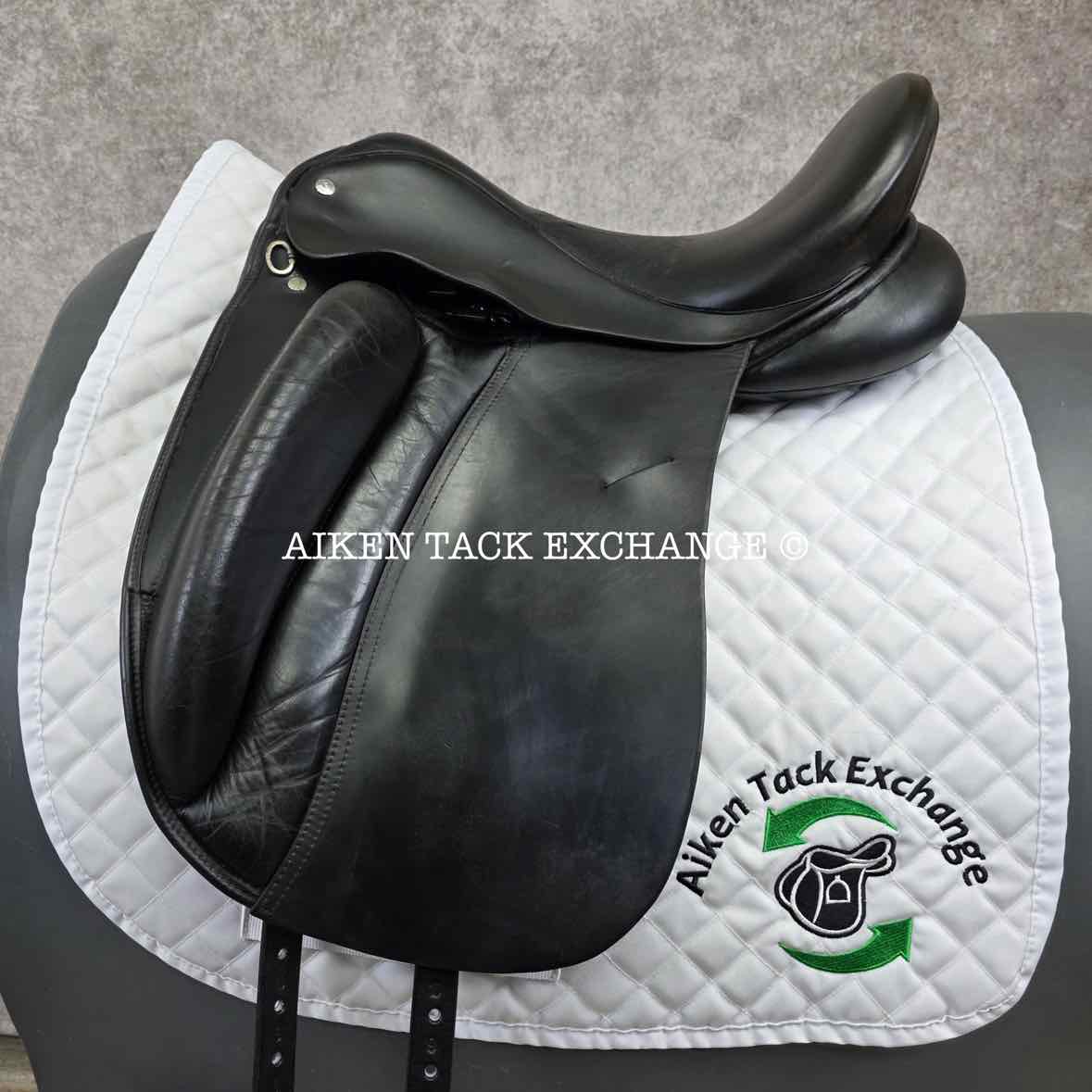 2009 Custom Saddlery Signature Wolfgang Solo Dressage Saddle, 17" Seat, Adjustable Tree, Wool Flocked Panels