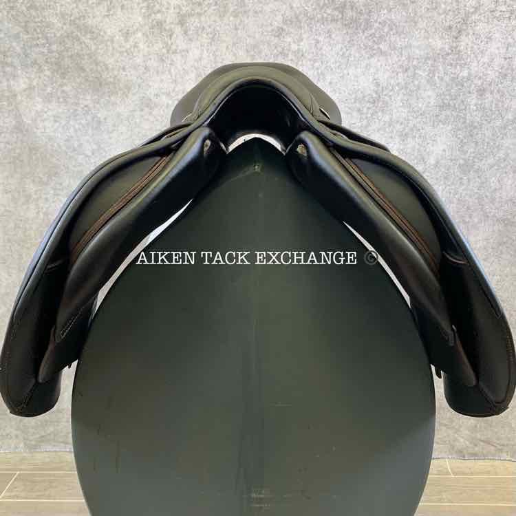 2016 CWD SE01 Close Contact Jump Saddle, 17" Seat, 2L Flap, Medium Tree, Foam Panels