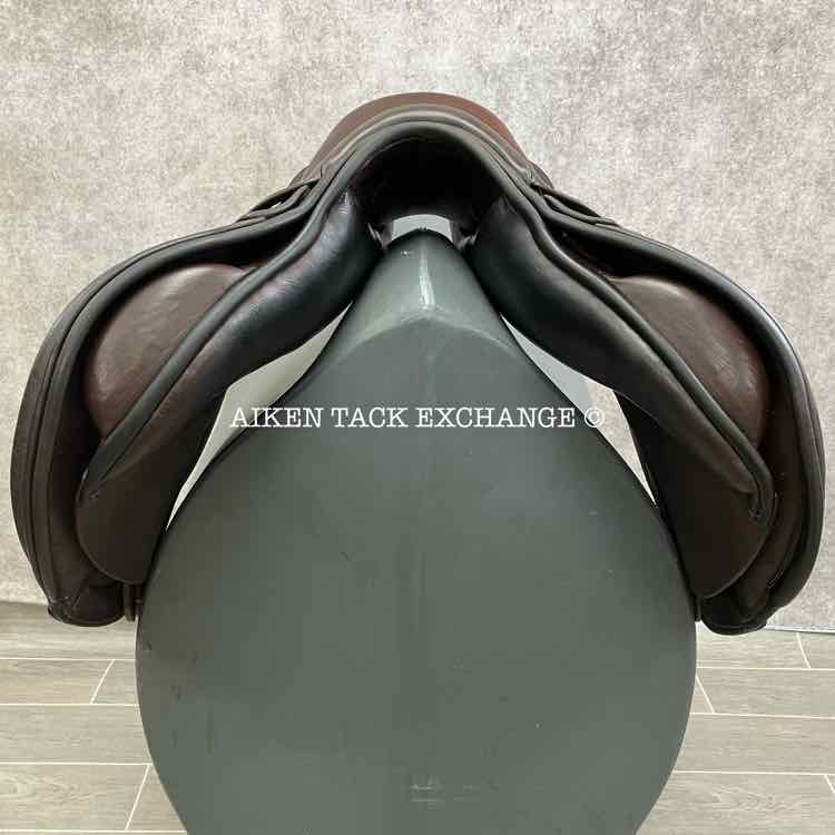 2017 County Solution H/J Close Contact Jump Saddle, 17.5" Seat, Forward Flap, Medium Tree, Wool Flocked Panels
