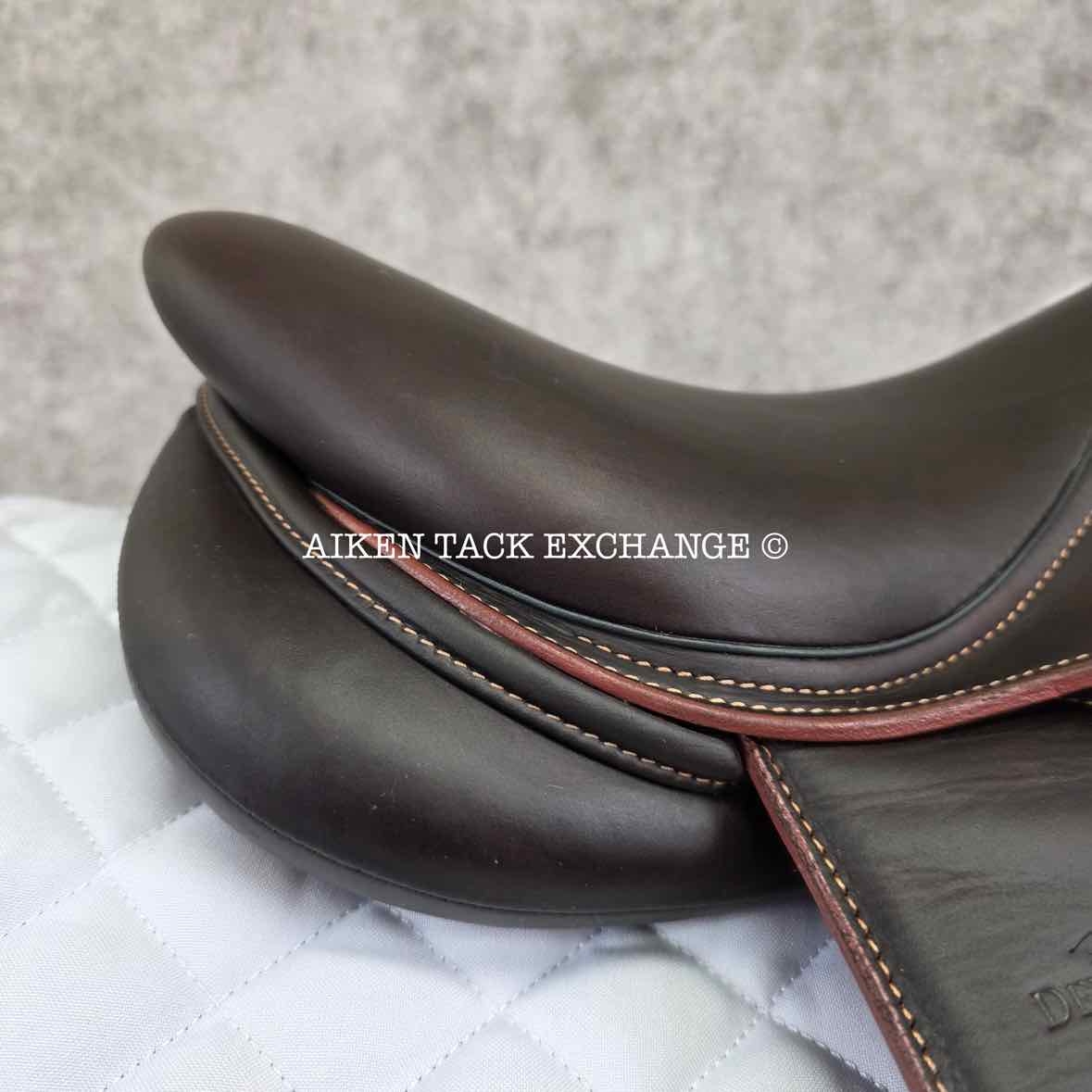 2022 Devoucoux Biarritz K Close Contact Jump Saddle, 15" Seat, 00K Flap, MW Tree, D3D Panels, Full Buffalo Leather