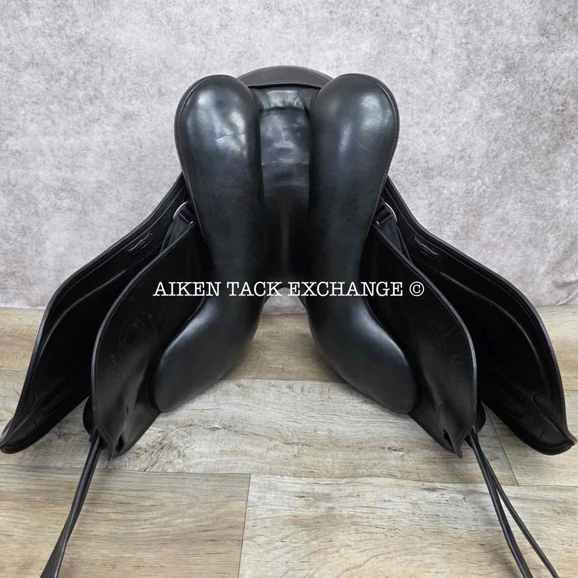 2010 Schleese Wave Dressage Saddle, 16.5" Seat, Adjustable AdapTree, Wool Flocked Panels