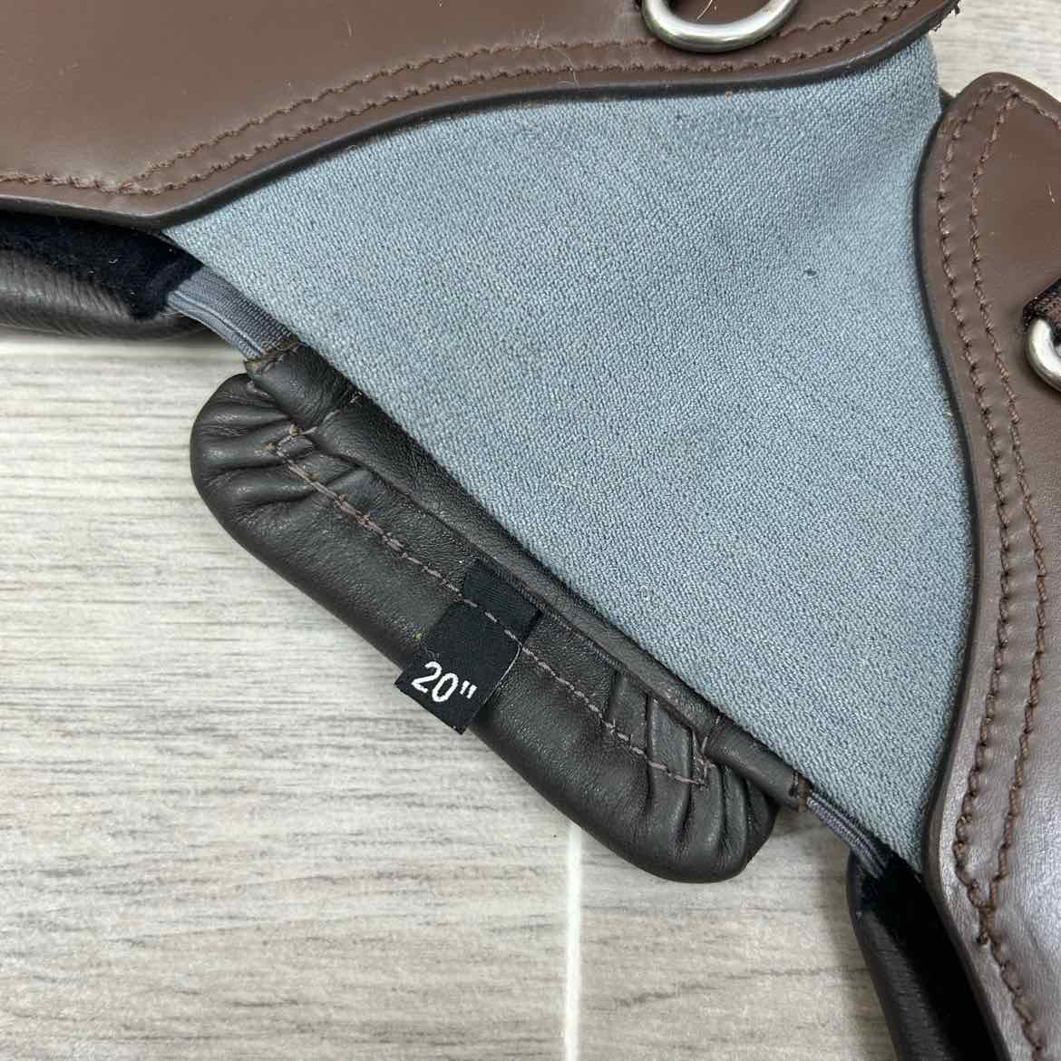 Total Saddle Fit StretchTec Shoulder Relief Dressage Girth with Leather Liner