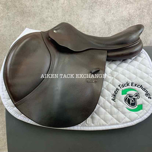 **SOLD** 2011 CWD SE02 Close Contact Jump Saddle, 17.5" Seat, 3C Flap, Medium Tree, Foam Panels