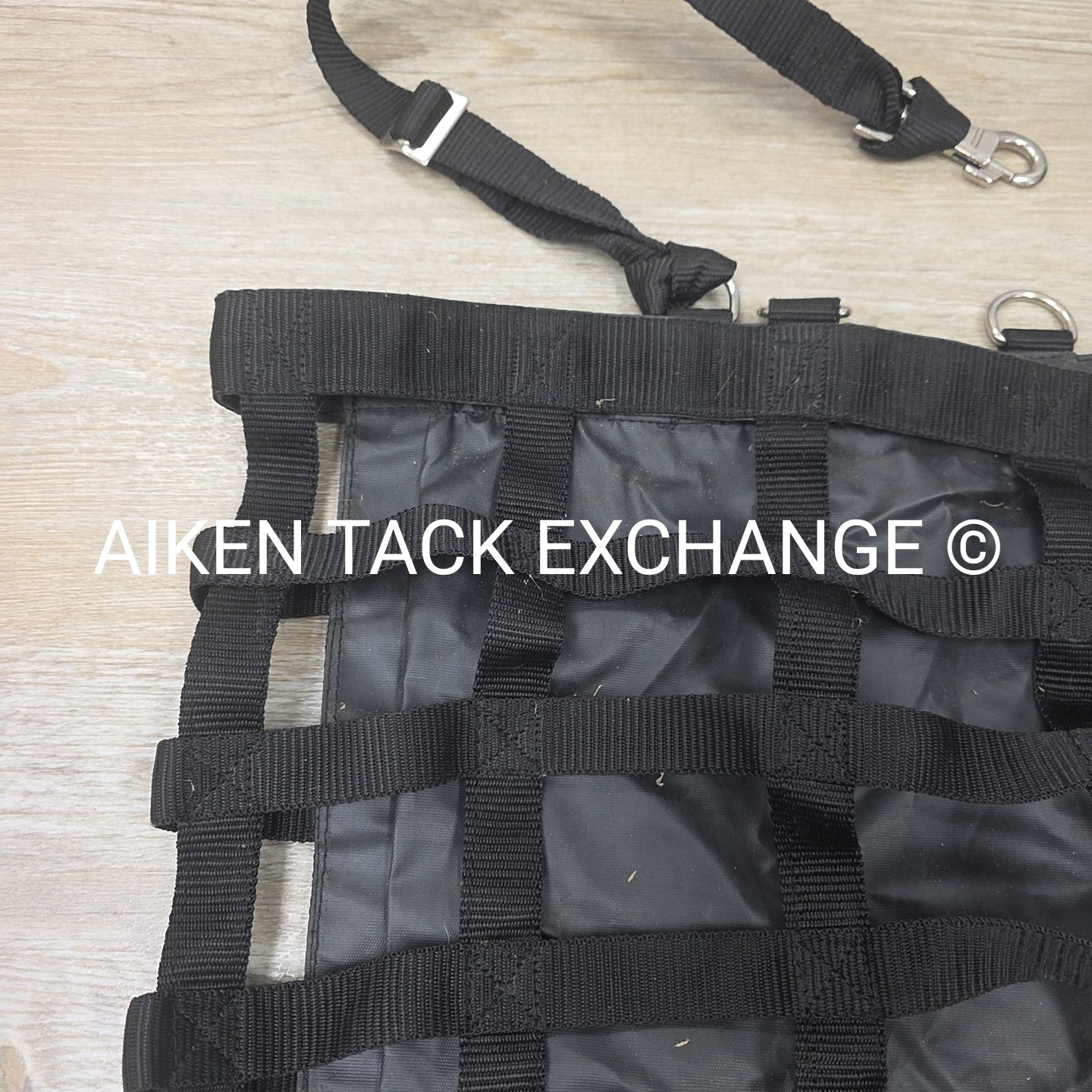 Derby Originals Paris Tack Hay Bag, 32x12x24