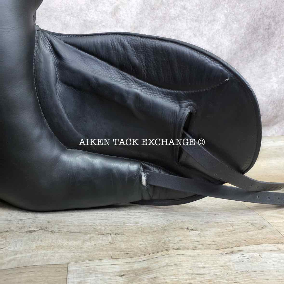 2012 Custom Saddlery Icon Star Monoflap Dressage Saddle, 17.5" Seat, Adjustable Tree, Wool Flocked Panels