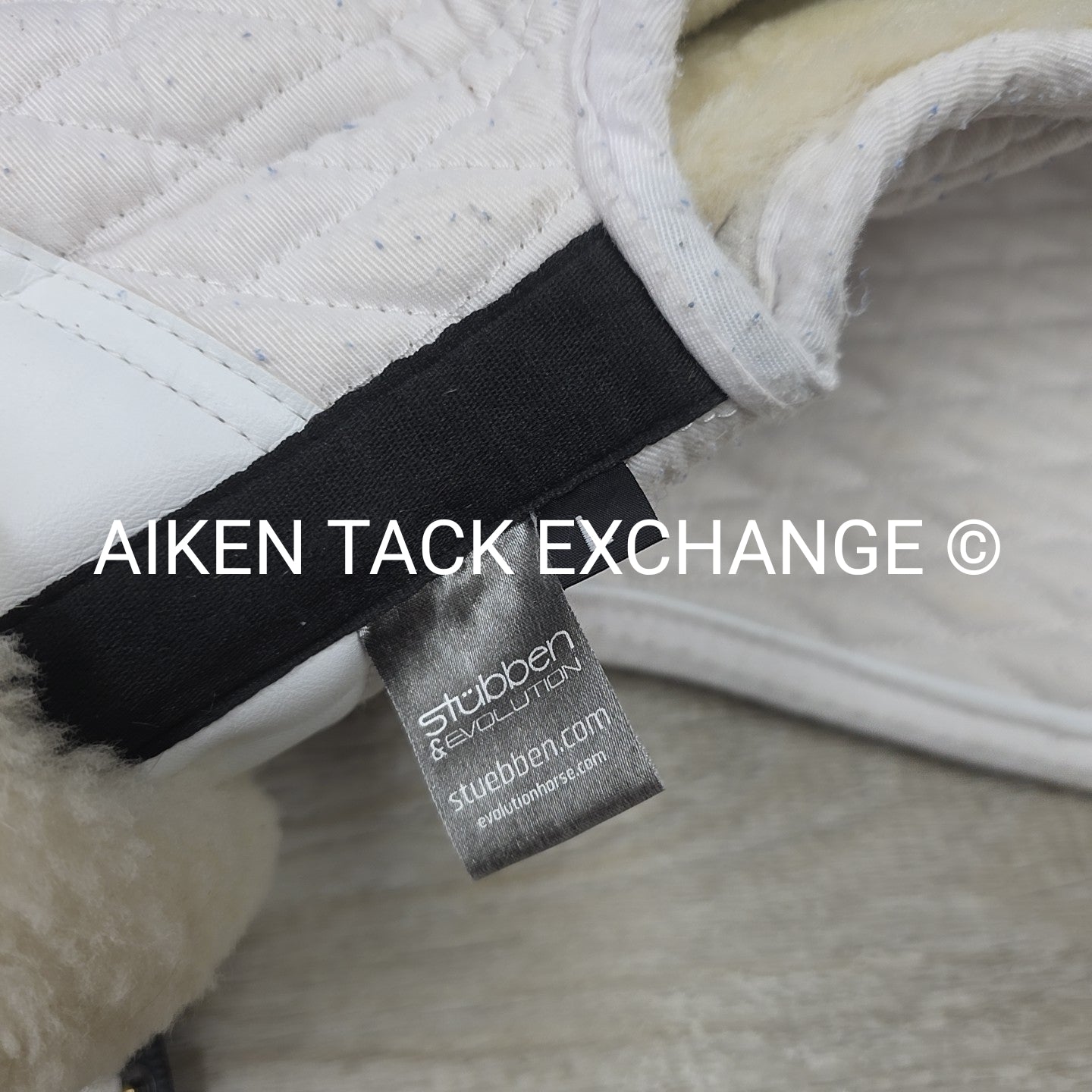 Stubben Streamline Sheepskin Close Contact All Purpose Saddle Pad