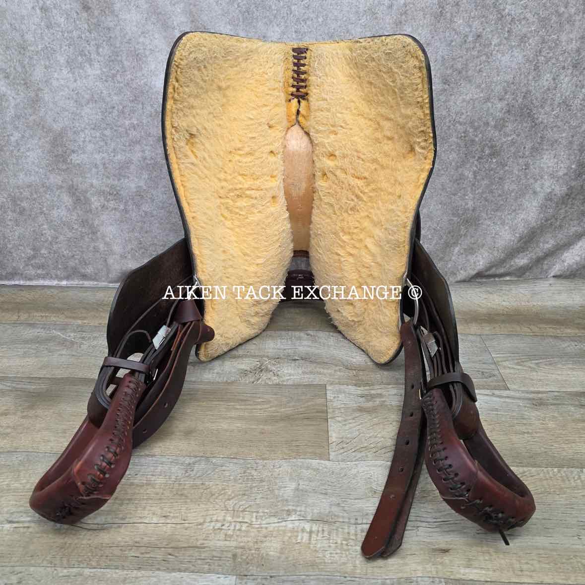 **SOLD** Circle M Western Saddle, 15.5" Seat, Wide Tree - Full QH Bars
