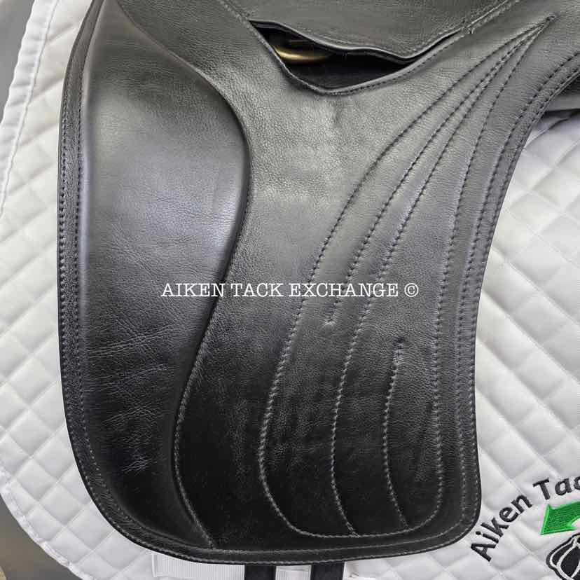 Heather Moffett Enlightened Equitation HM Vogue Dressage Saddle, 17" Seat - SoftTree