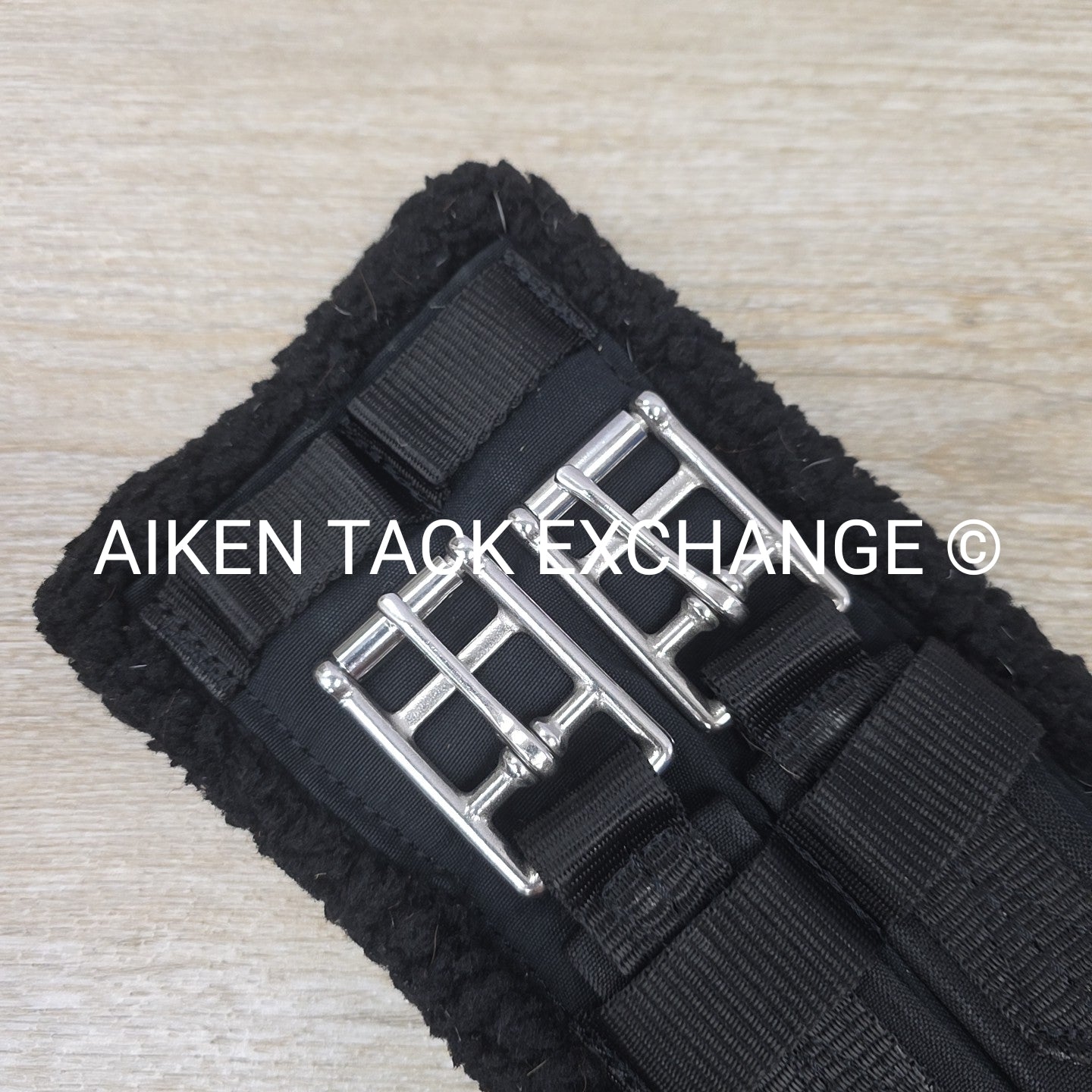 Lettia CoolMax Fleece Girth, Black, 22"